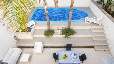 Corso Italia 694 con piscina