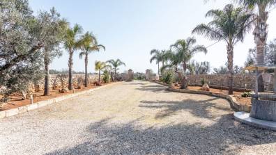 Villetta Stracca con trullo